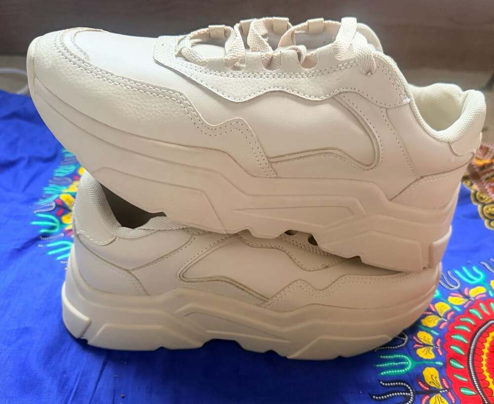 H&M Chunky Platform Sneakers Size 40 Beige